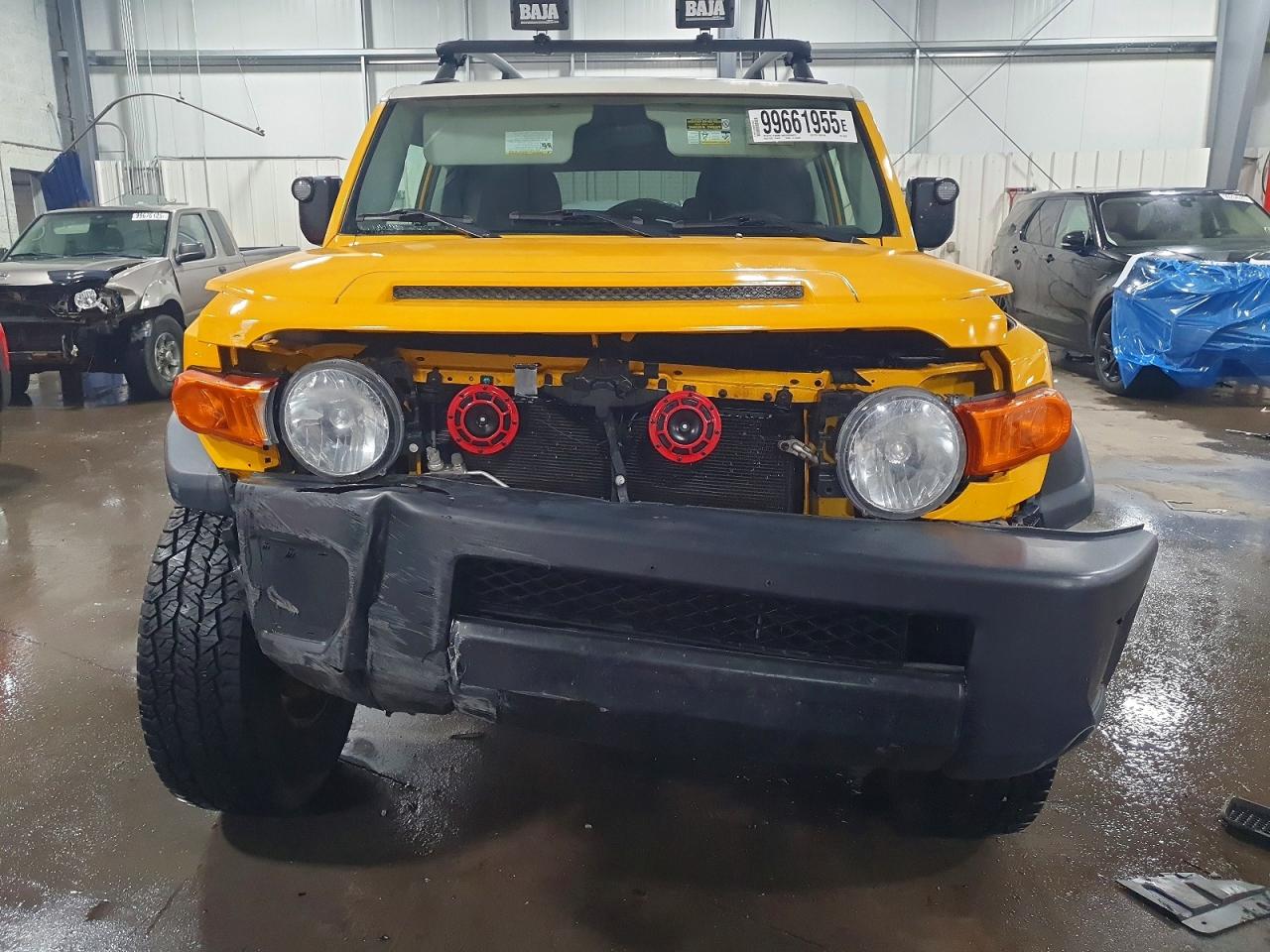 2007 TOYOTA FJ CRUISER photo 5