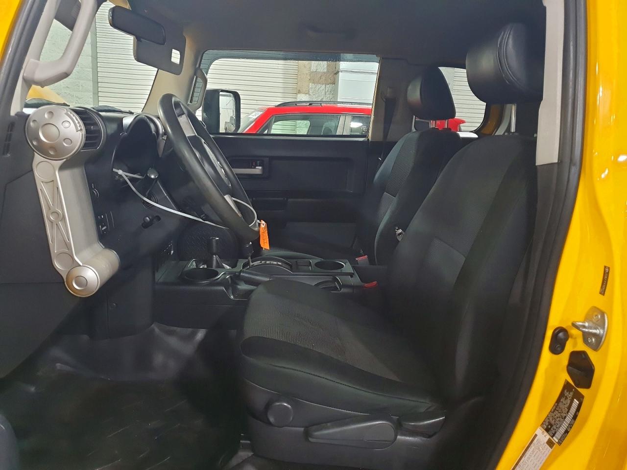 2007 TOYOTA FJ CRUISER photo 6