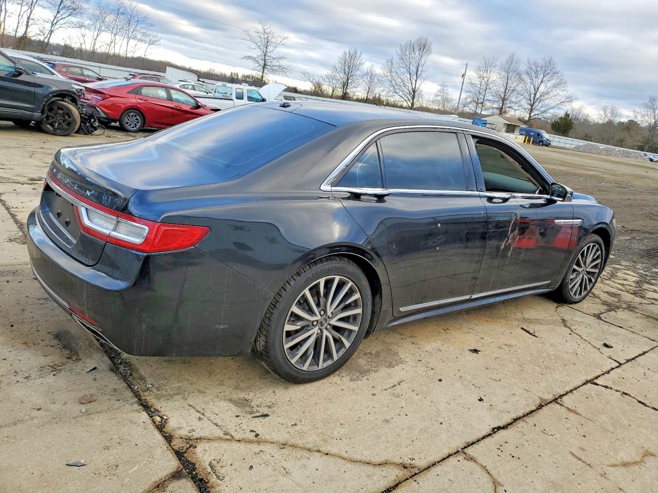 2017 LINCOLN CONTINENTAL SELECT photo 5