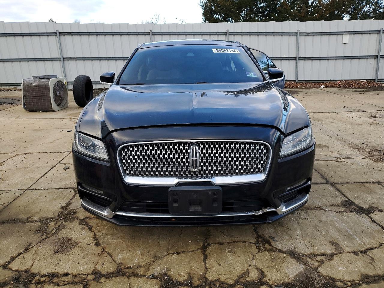 2017 LINCOLN CONTINENTAL SELECT photo 9