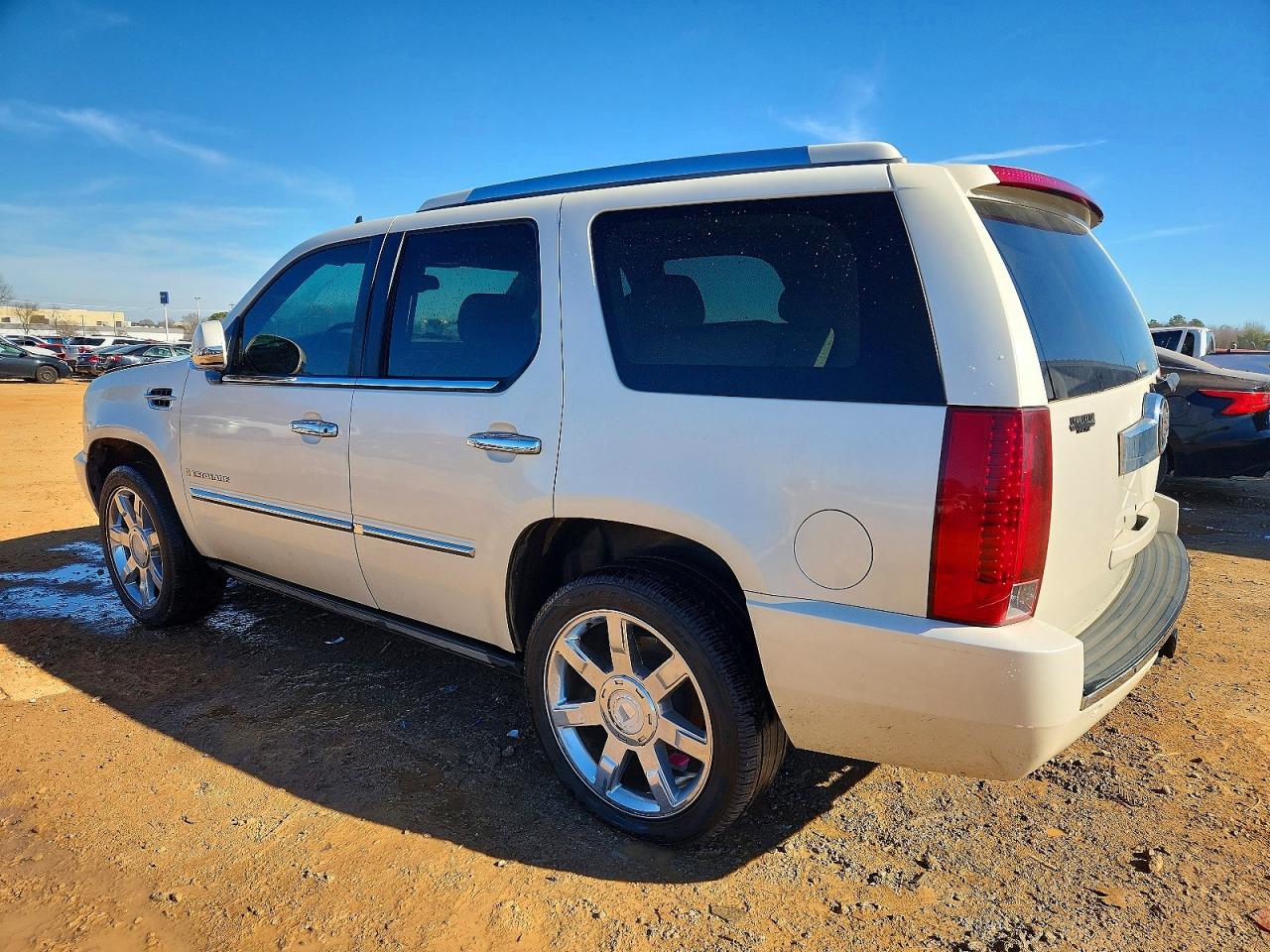 2007 CADILLAC ESCALADE LUXURY photo 3