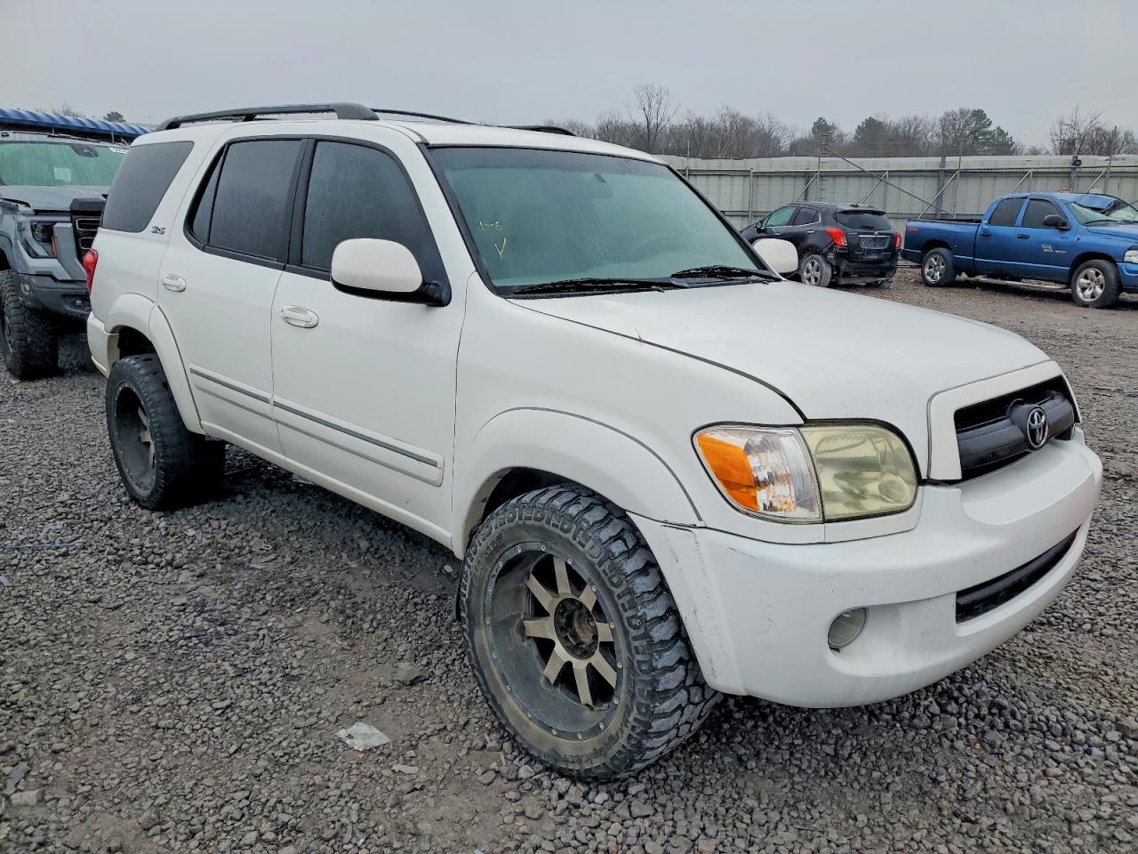 2005 TOYOTA SEQUOIA SR5 photo 4