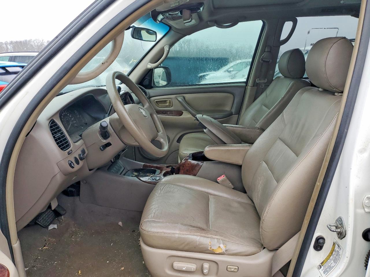 2005 TOYOTA SEQUOIA SR5 photo 7