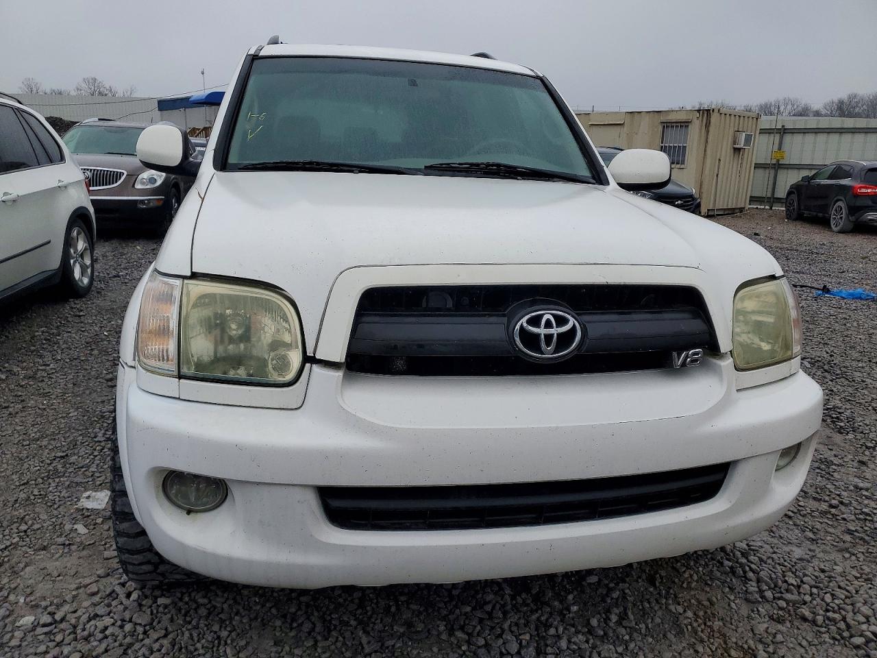 2005 TOYOTA SEQUOIA SR5 photo 5