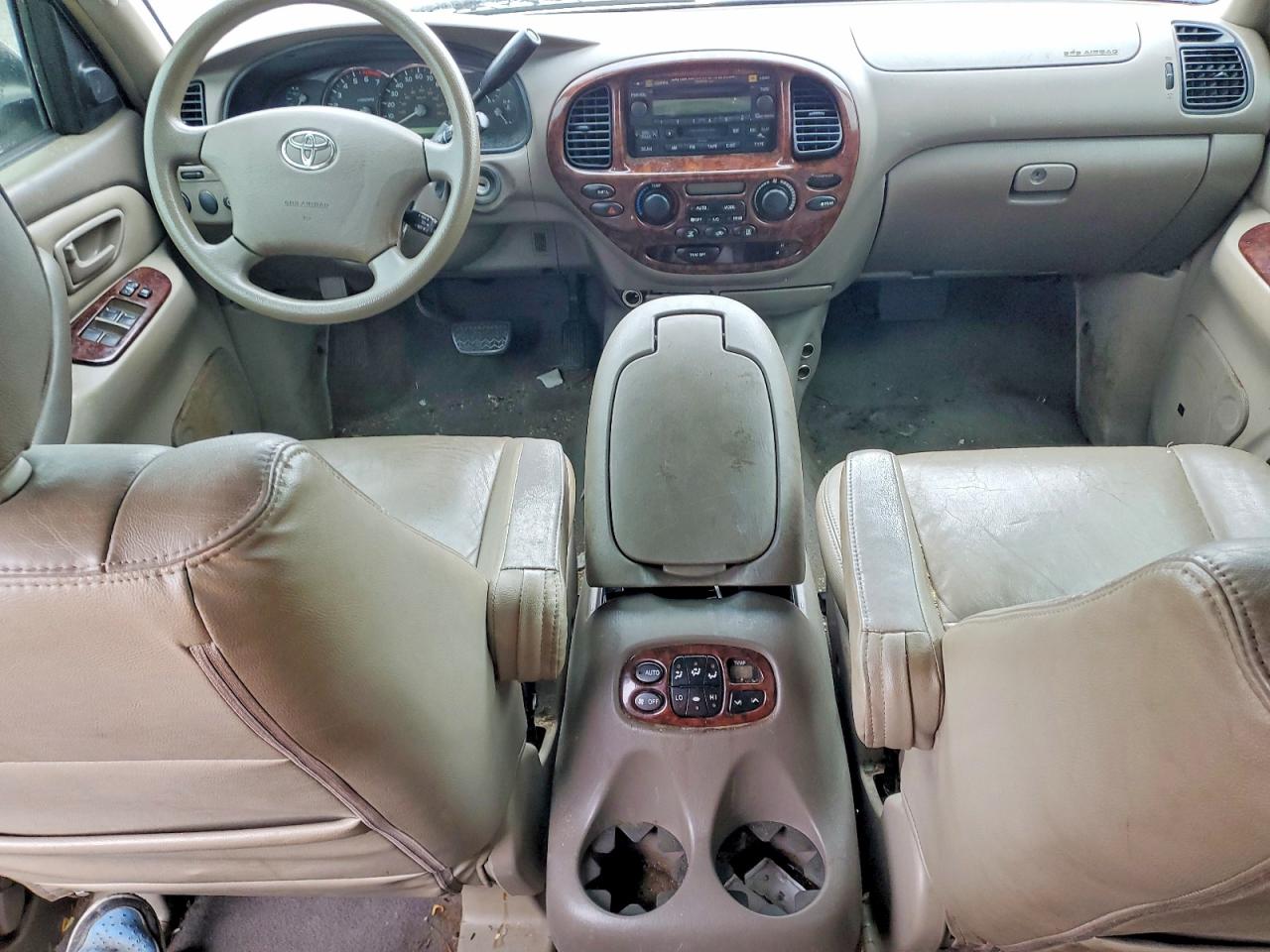 2005 TOYOTA SEQUOIA SR5 photo 8