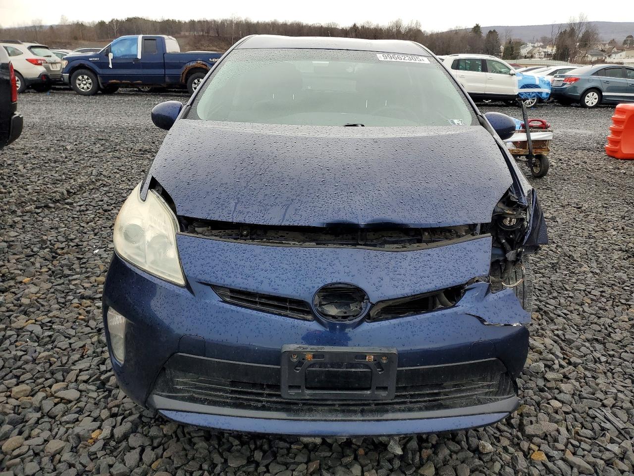2012 TOYOTA PRIUS photo 5