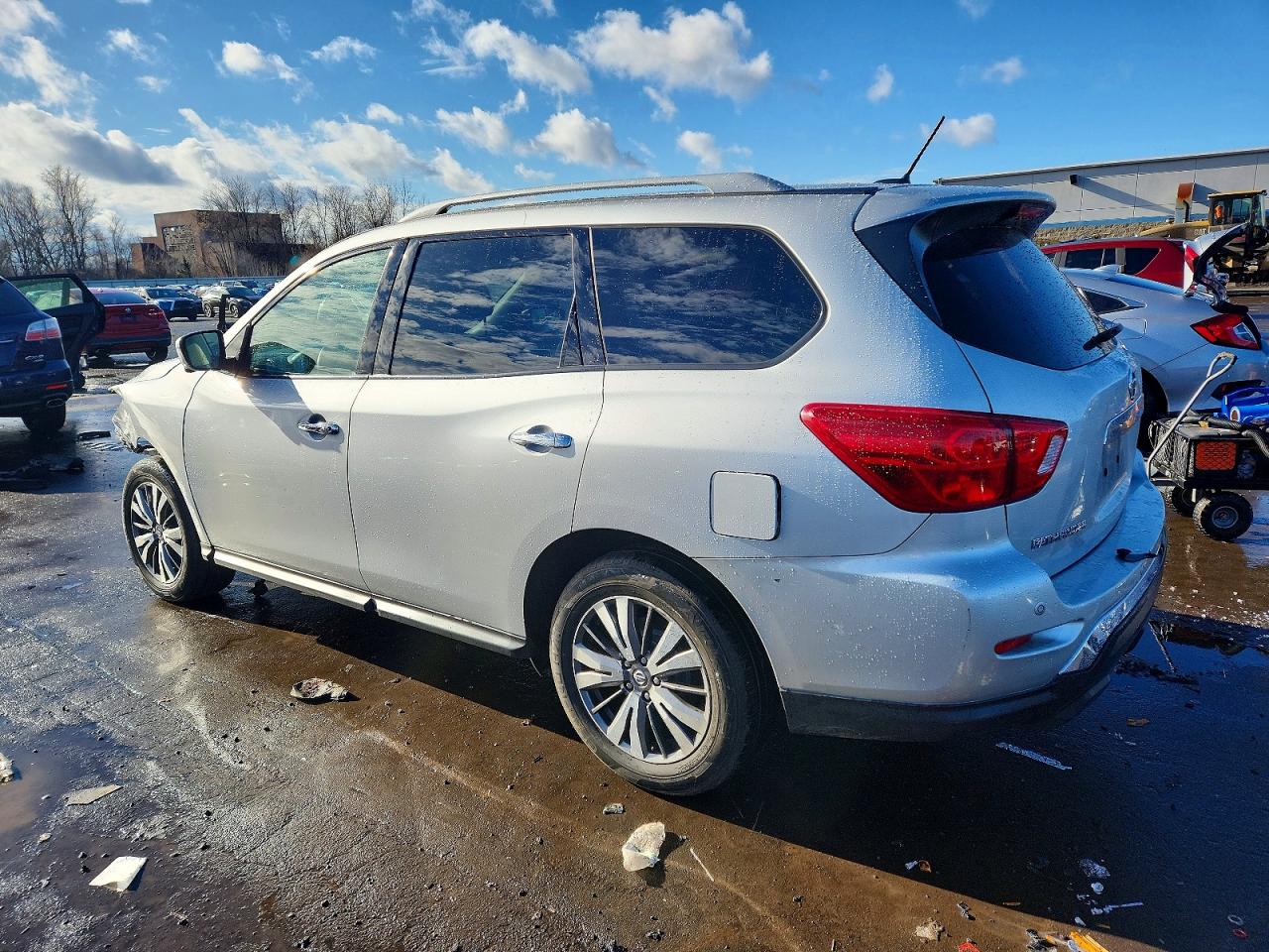 2020 NISSAN PATHFINDER SL photo 2