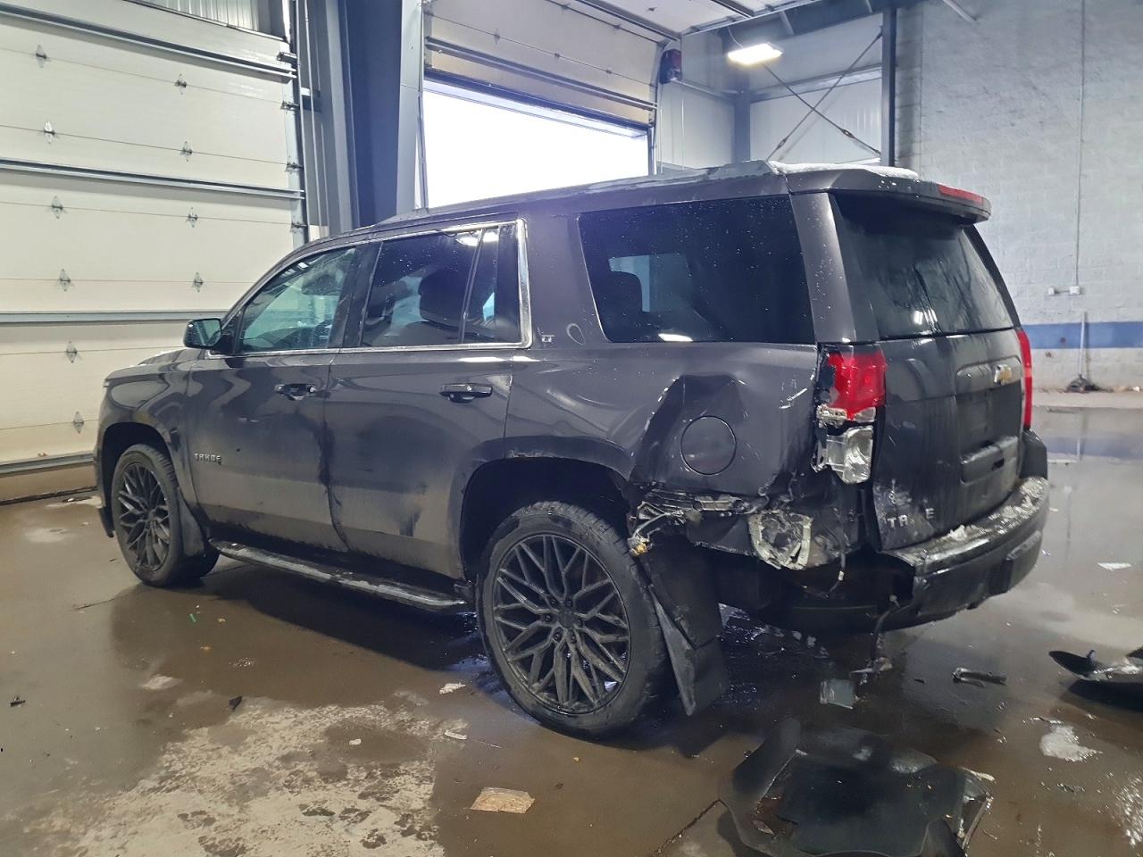 2015 CHEVROLET TAHOE K1500 LT photo 2