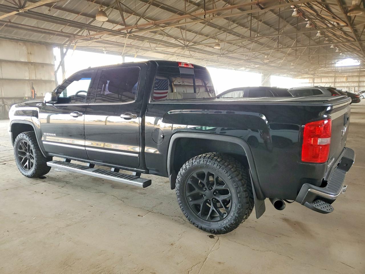 2015 GMC SIERRA K1500 SLT photo 2