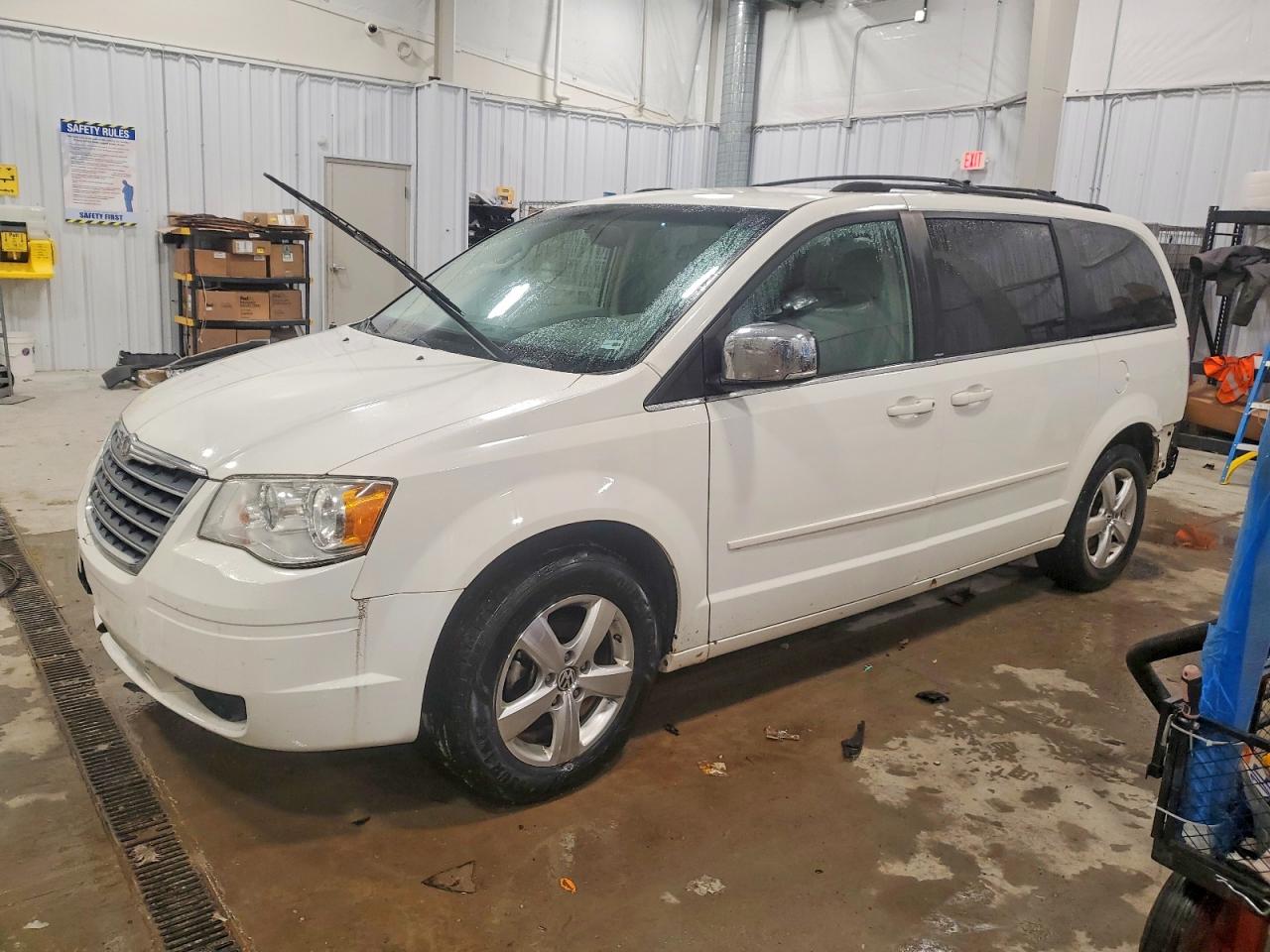 2008 CHRYSLER TOWN & COUNTRY