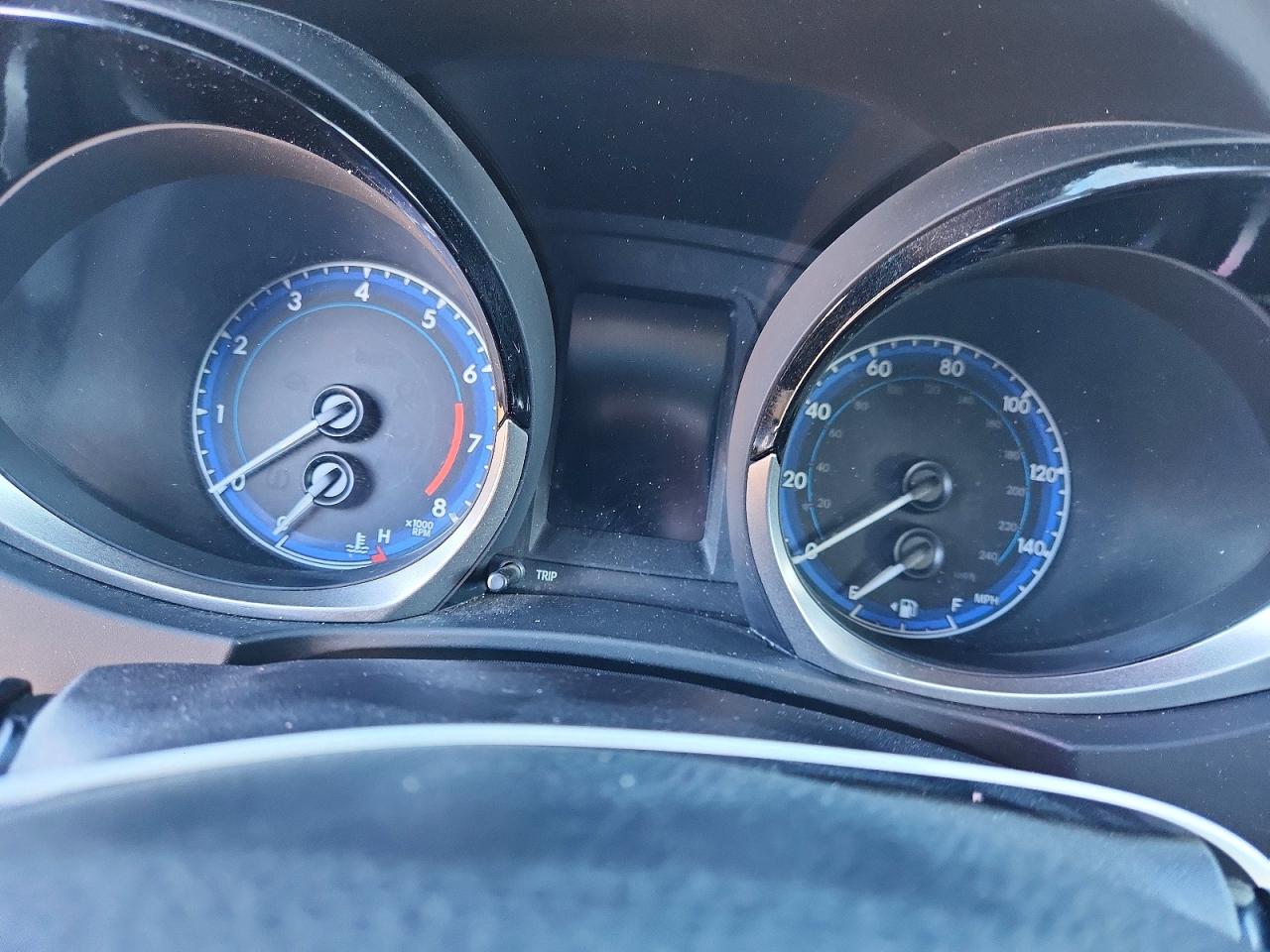 2016 TOYOTA COROLLA L photo 9