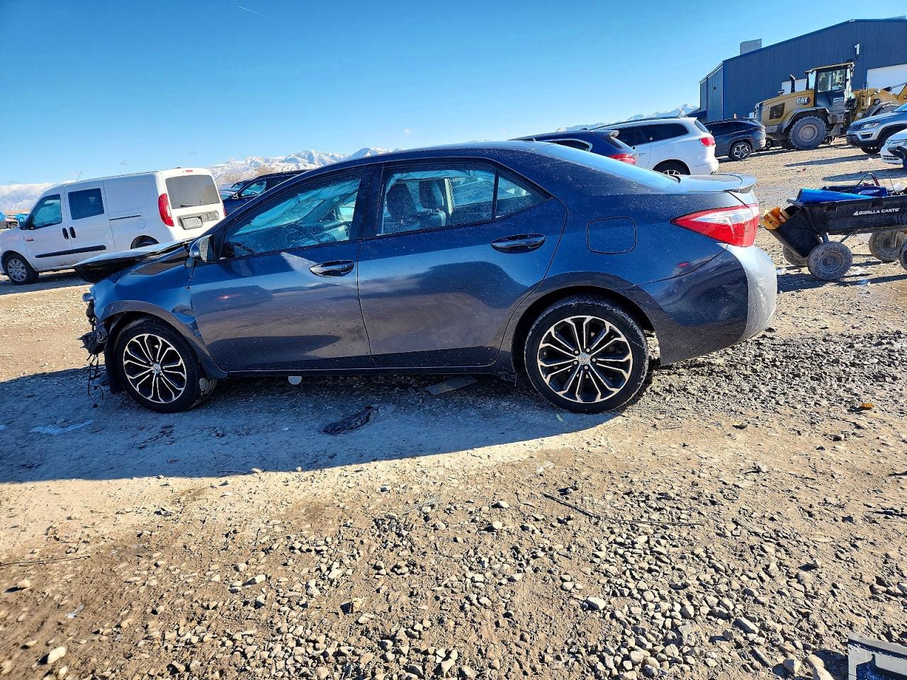 2016 TOYOTA COROLLA L photo 2