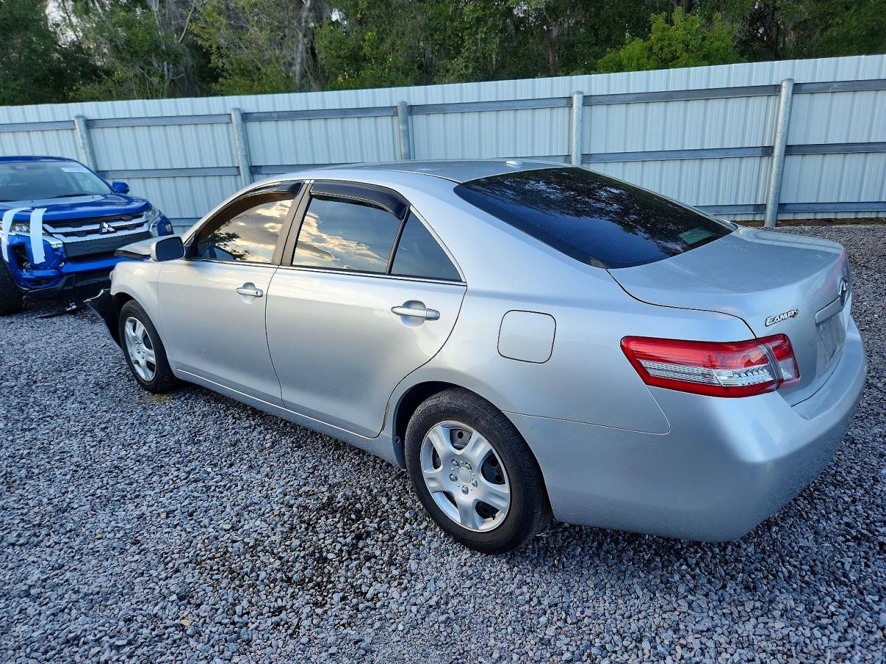 2010 TOYOTA CAMRY BASE photo 2