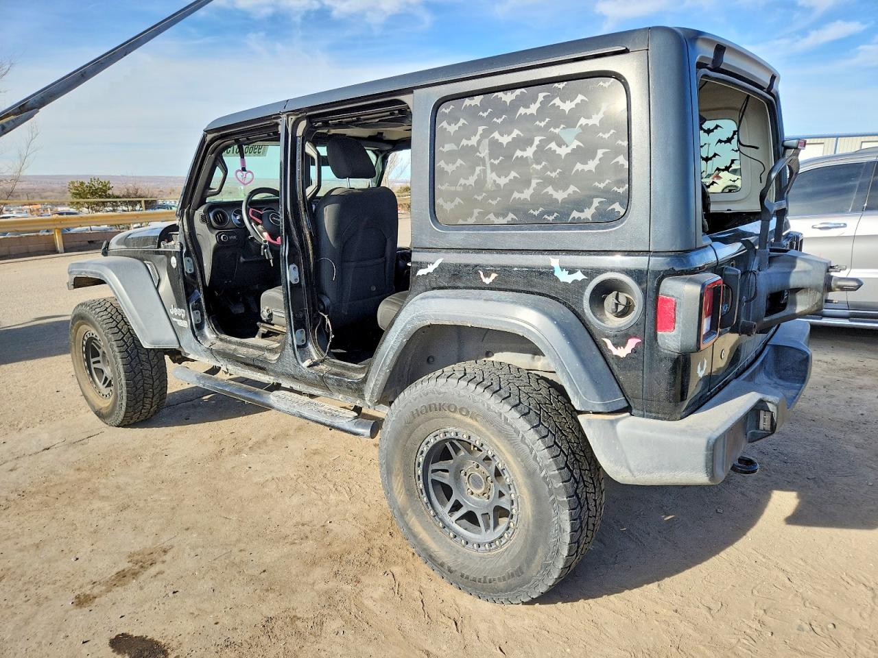 2018 JEEP WRANGLER UNLIMITED SPORT photo 2
