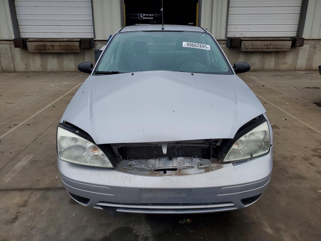2007 FORD FOCUS ZX4 photo 5