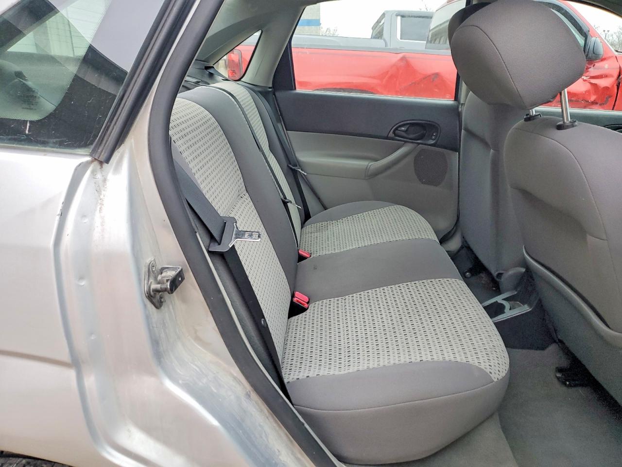 2007 FORD FOCUS ZX4 photo 10
