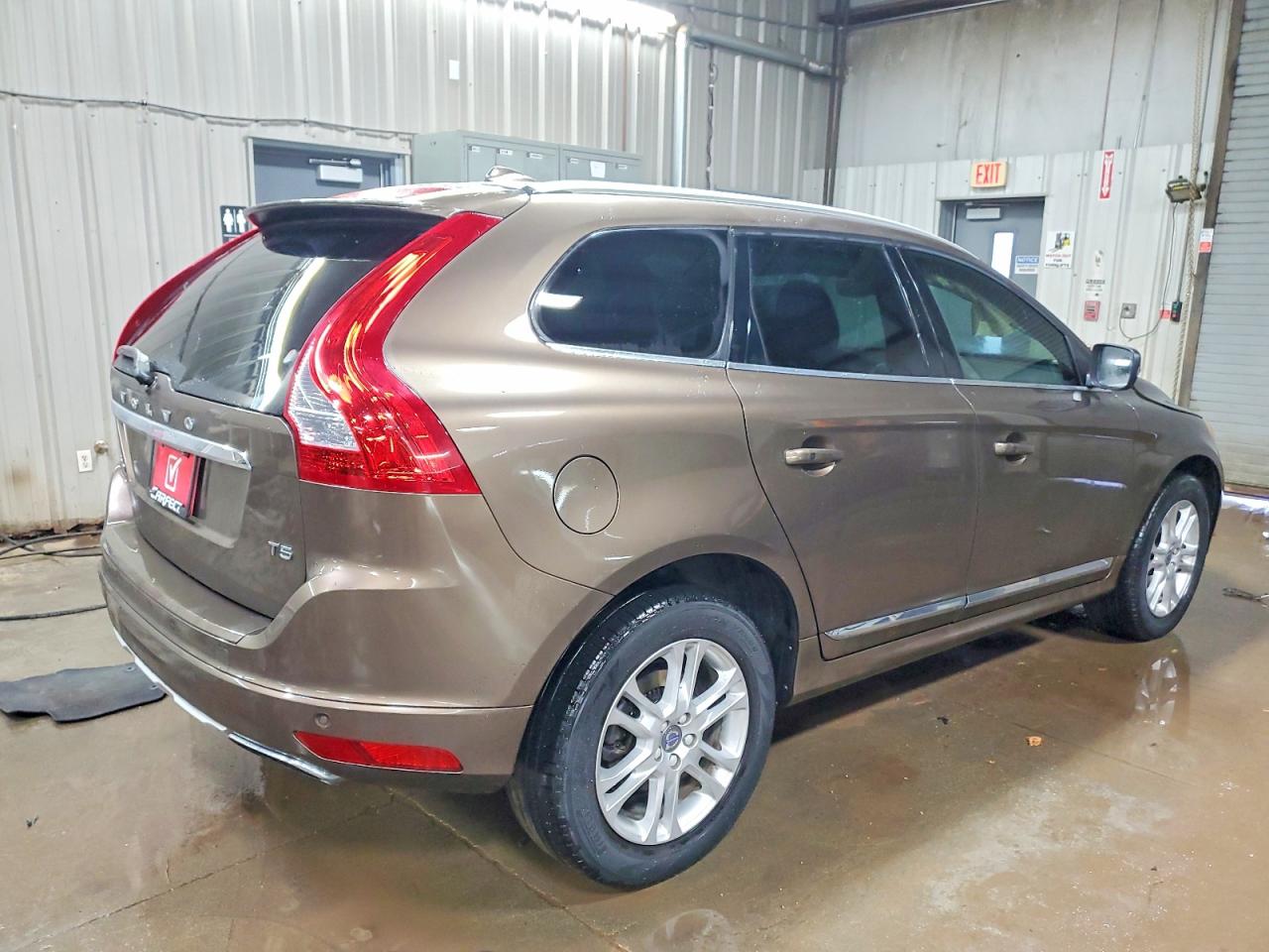 2015 VOLVO XC60 T5 PREMIER photo 3