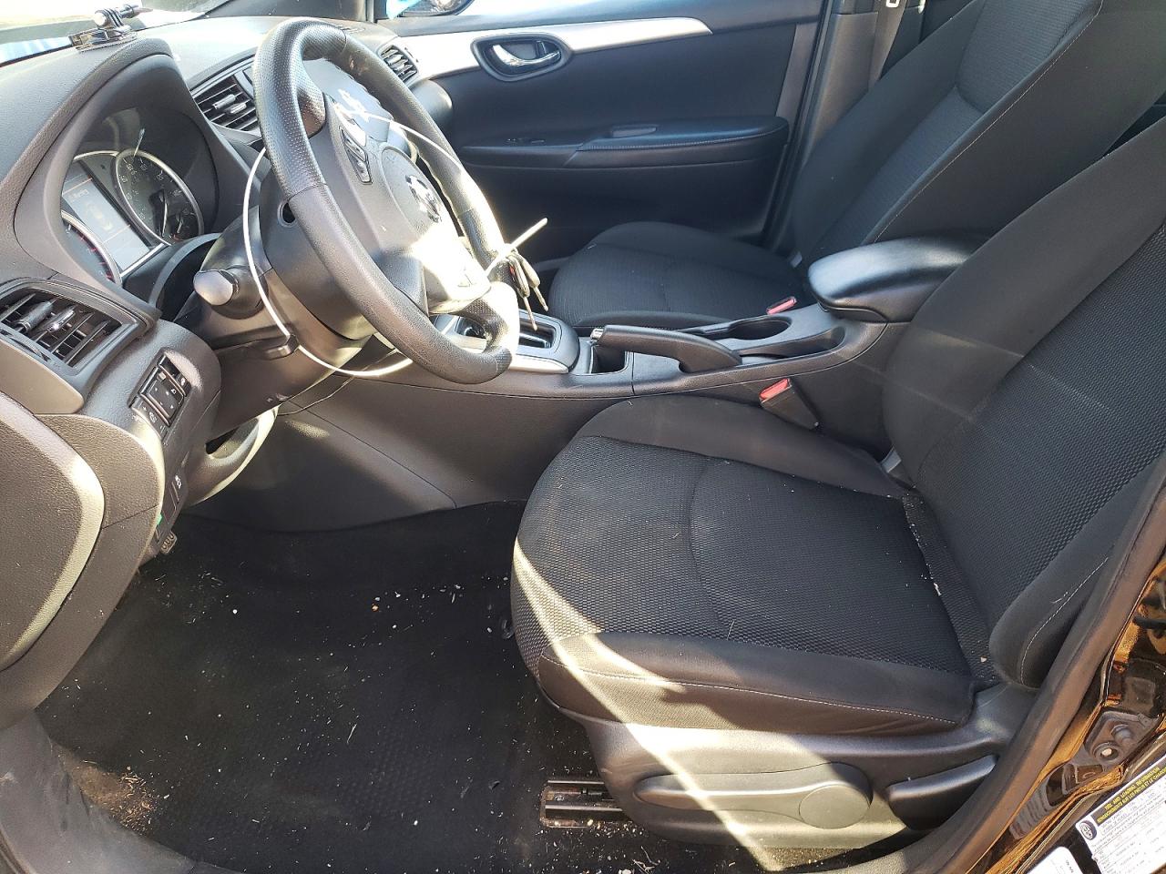 2019 NISSAN SENTRA S photo 7