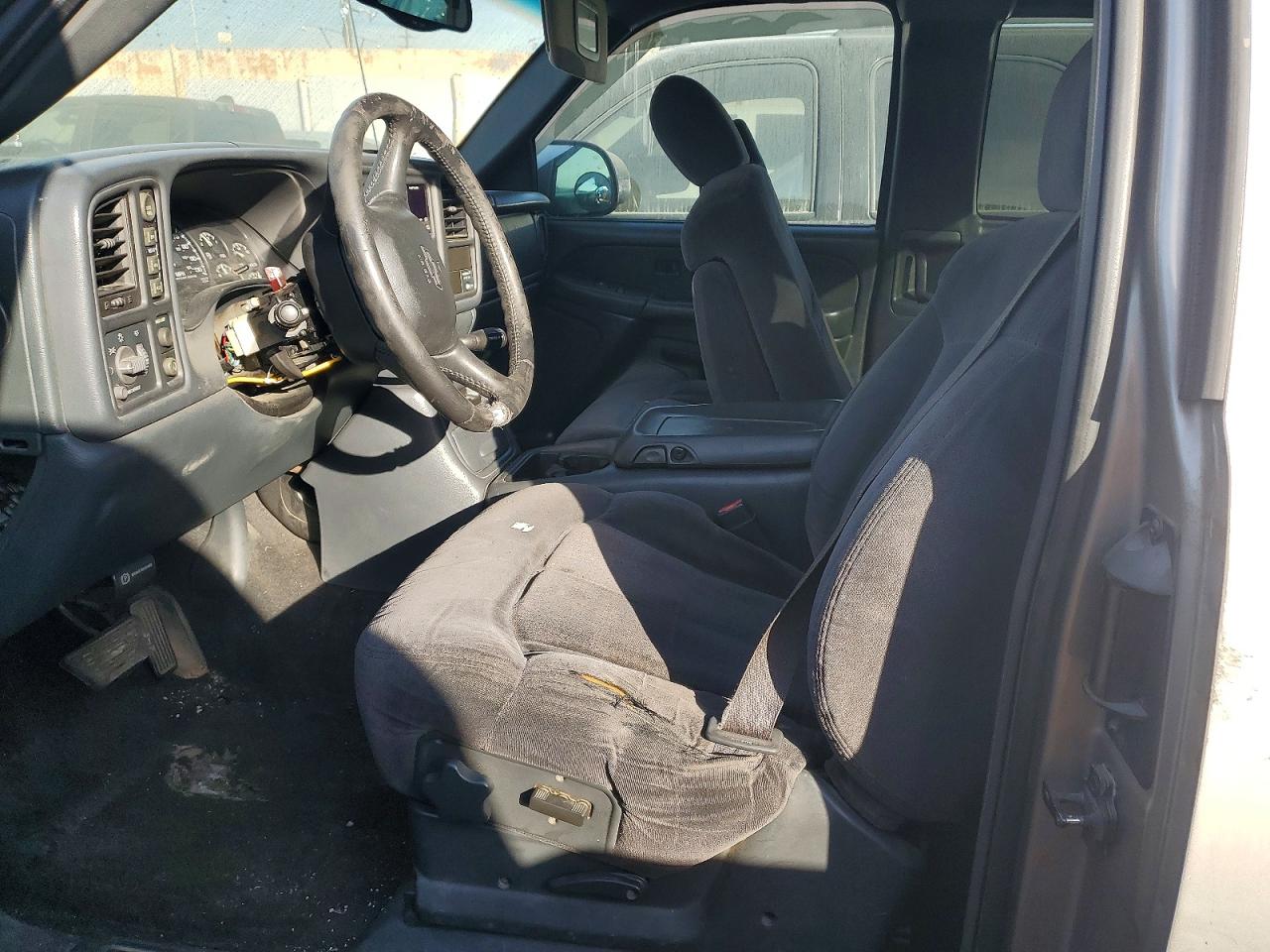 2002 CHEVROLET SILVERADO K1500 photo 7