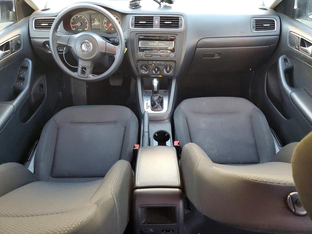2014 VOLKSWAGEN JETTA BASE photo 8