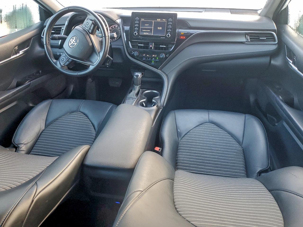 2022 TOYOTA CAMRY SE photo 8