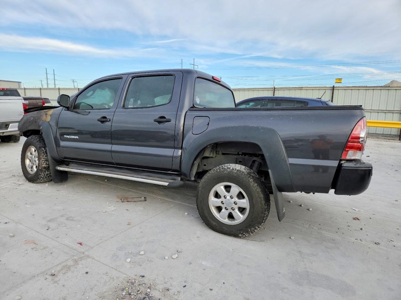 2009 TOYOTA TACOMA DOUBLE CAB photo 2