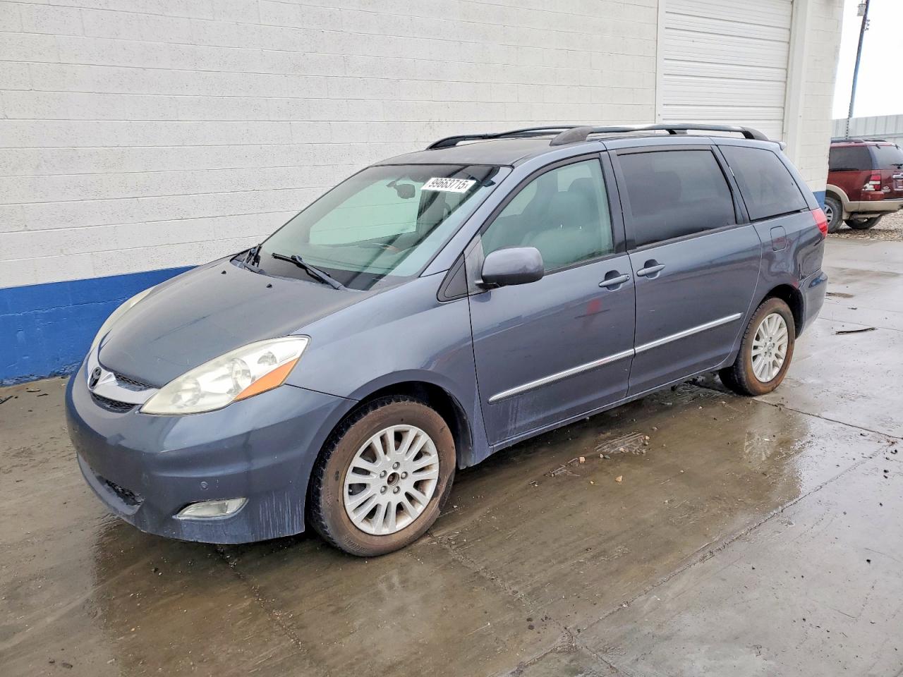 2008 TOYOTA SIENNA