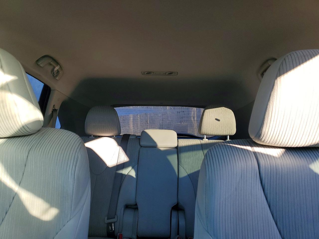 2010 TOYOTA VENZA photo 10