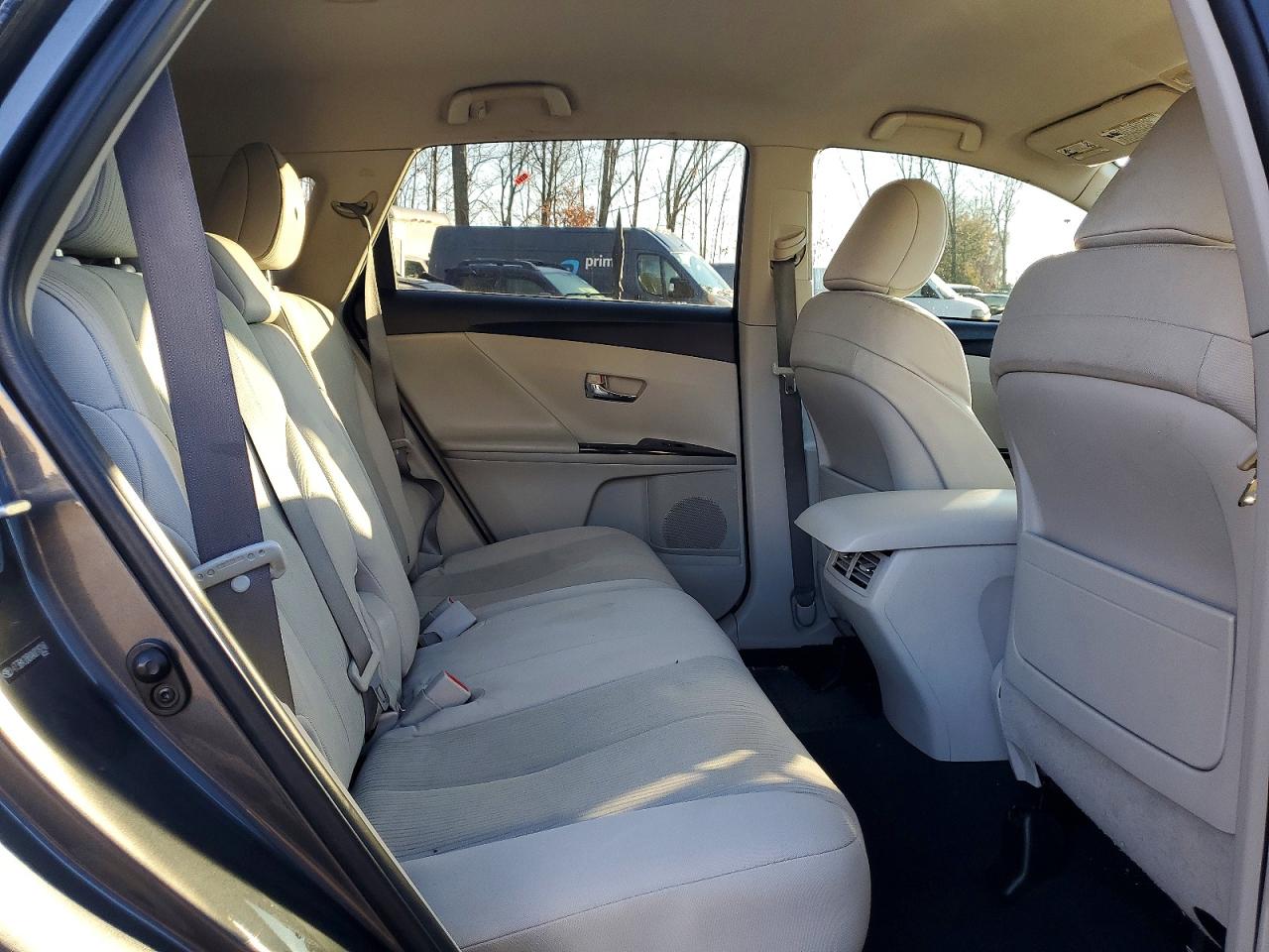 2010 TOYOTA VENZA photo 11