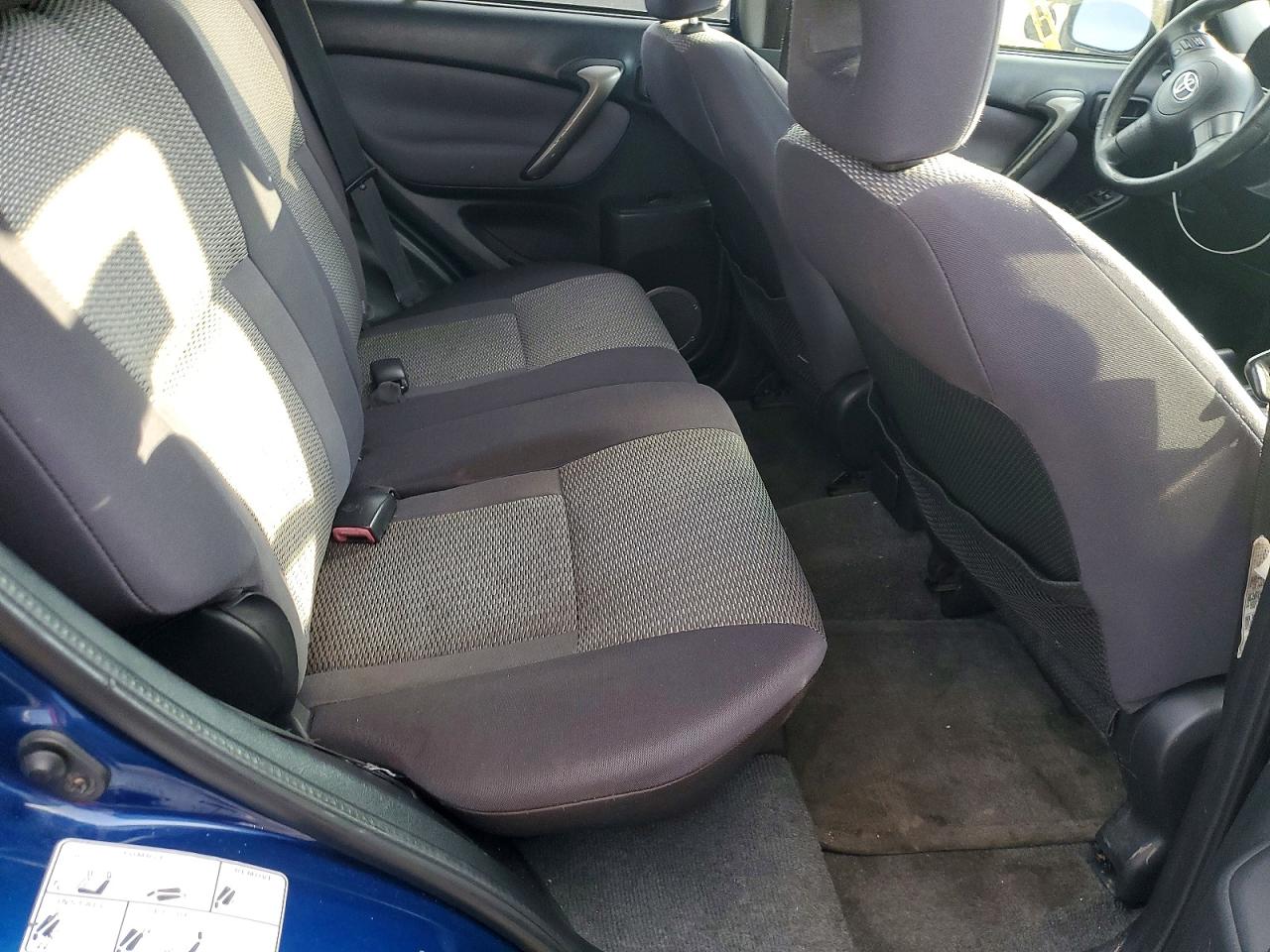2004 TOYOTA RAV4 photo 10