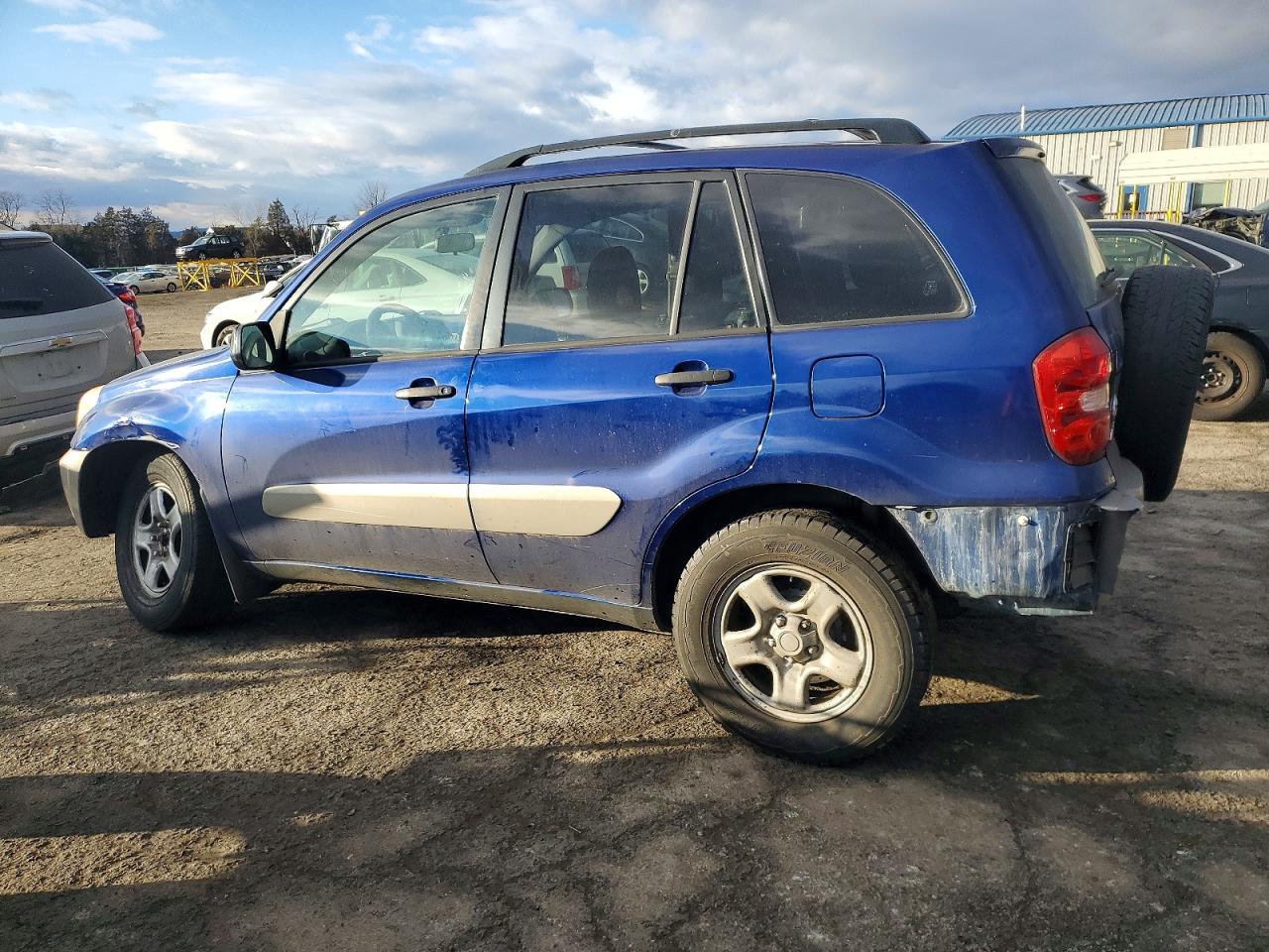 2004 TOYOTA RAV4 photo 2