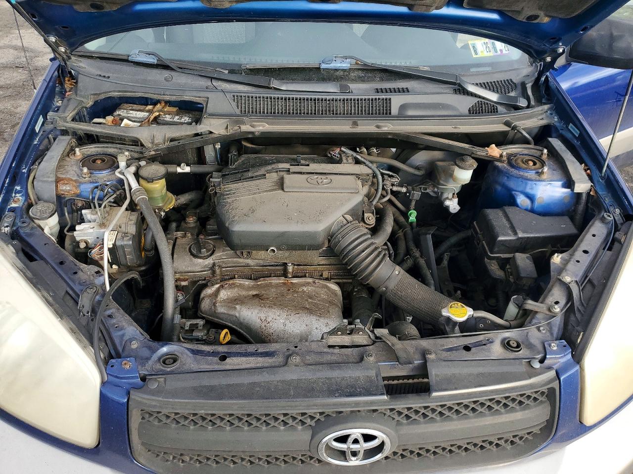 2004 TOYOTA RAV4 photo 11