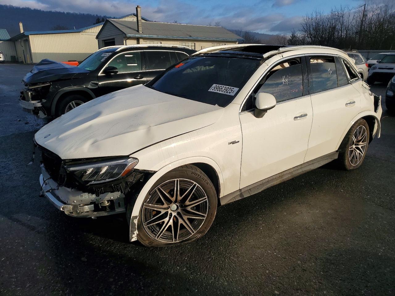 2024 MERCEDES-BENZ GLC