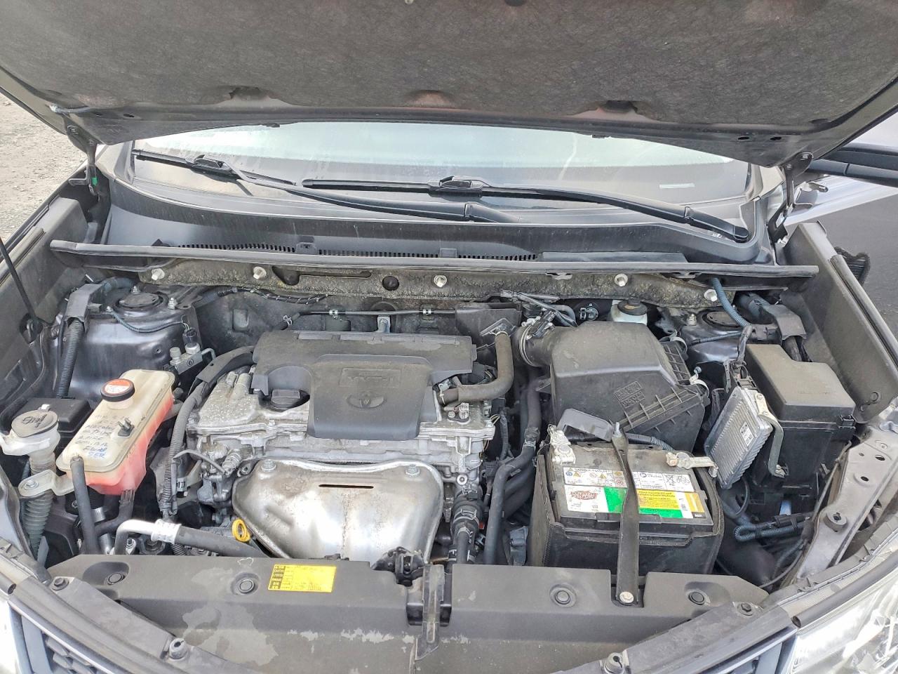 2014 TOYOTA RAV4 XLE photo 12