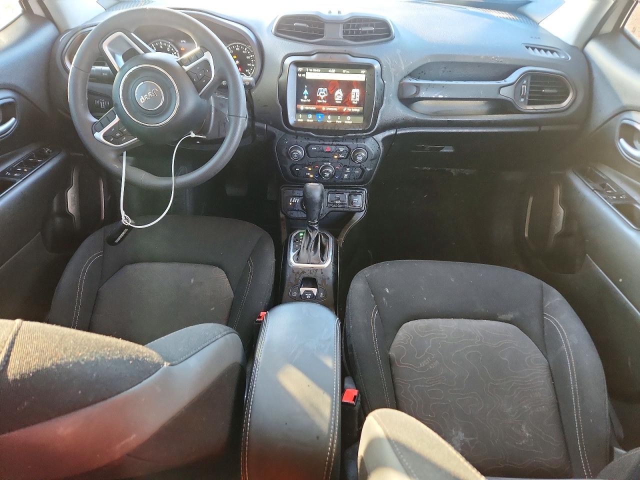 2023 JEEP RENEGADE LATITUDE photo 8