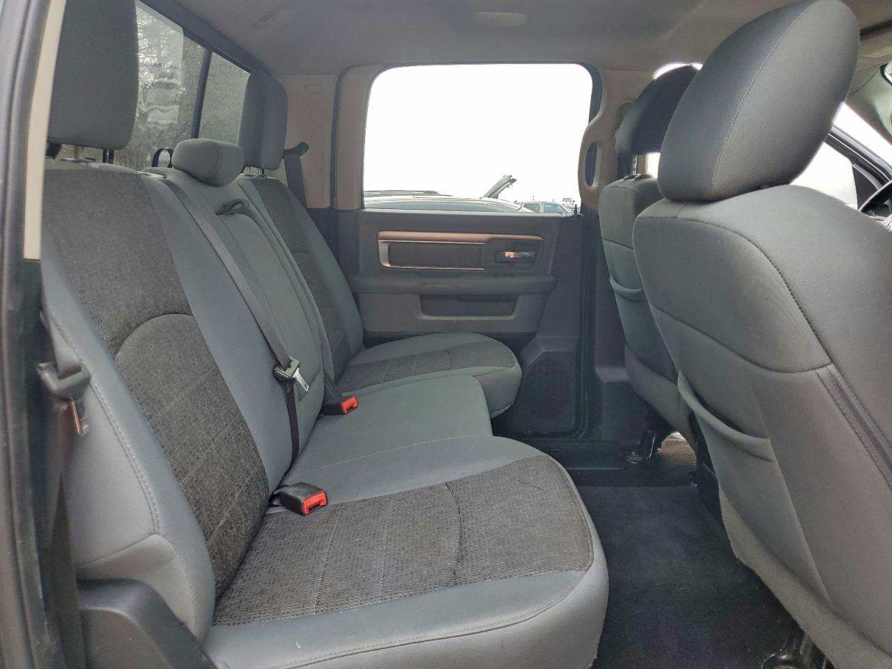 2015 RAM 1500 SLT photo 10