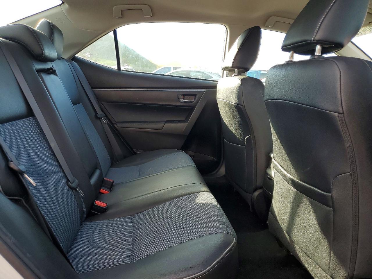 2016 TOYOTA COROLLA L photo 19