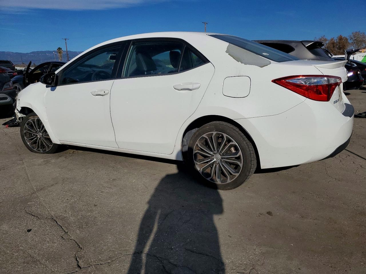 2016 TOYOTA COROLLA L photo 3