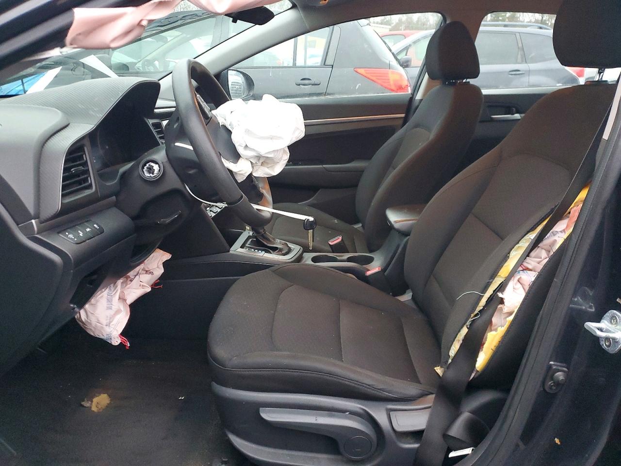 2020 HYUNDAI ELANTRA SEL photo 7