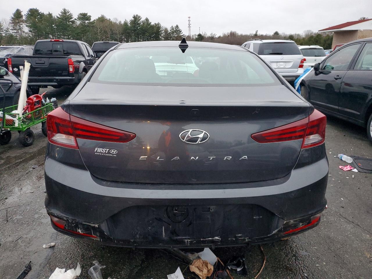 2020 HYUNDAI ELANTRA SEL photo 6