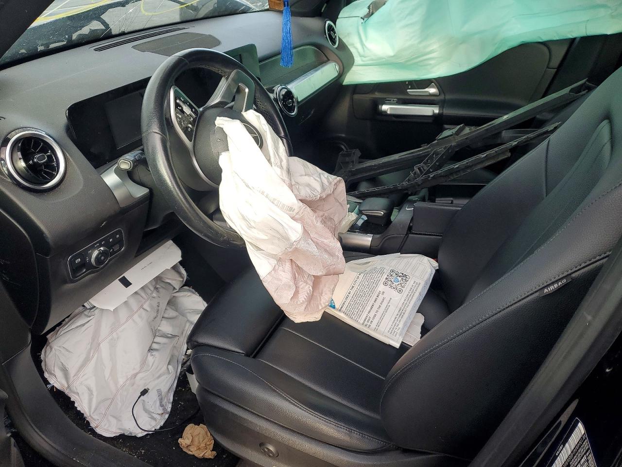 2021 MERCEDES-BENZ GLB 250 4MATIC photo 7