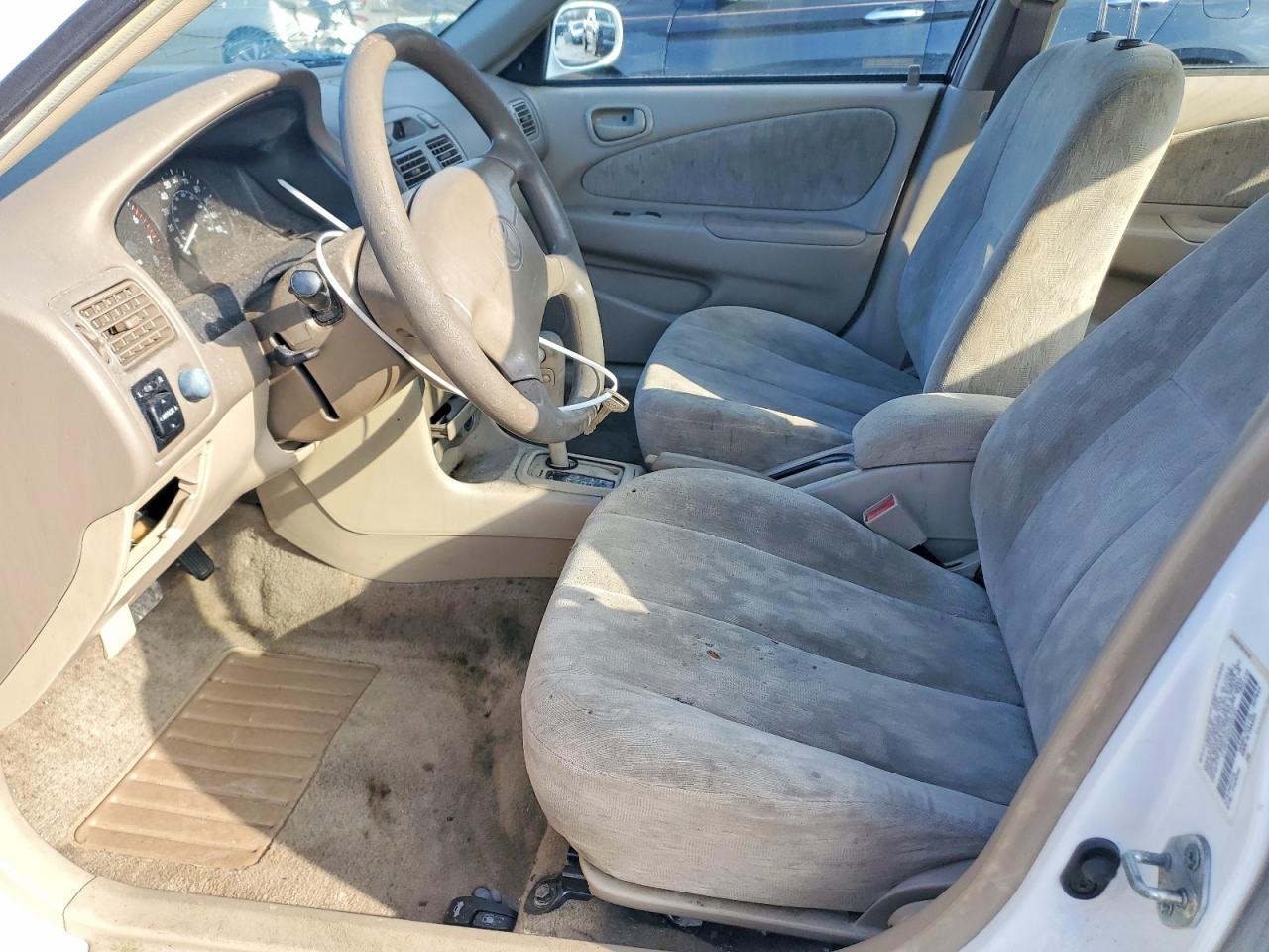 1999 TOYOTA COROLLA VE photo 19