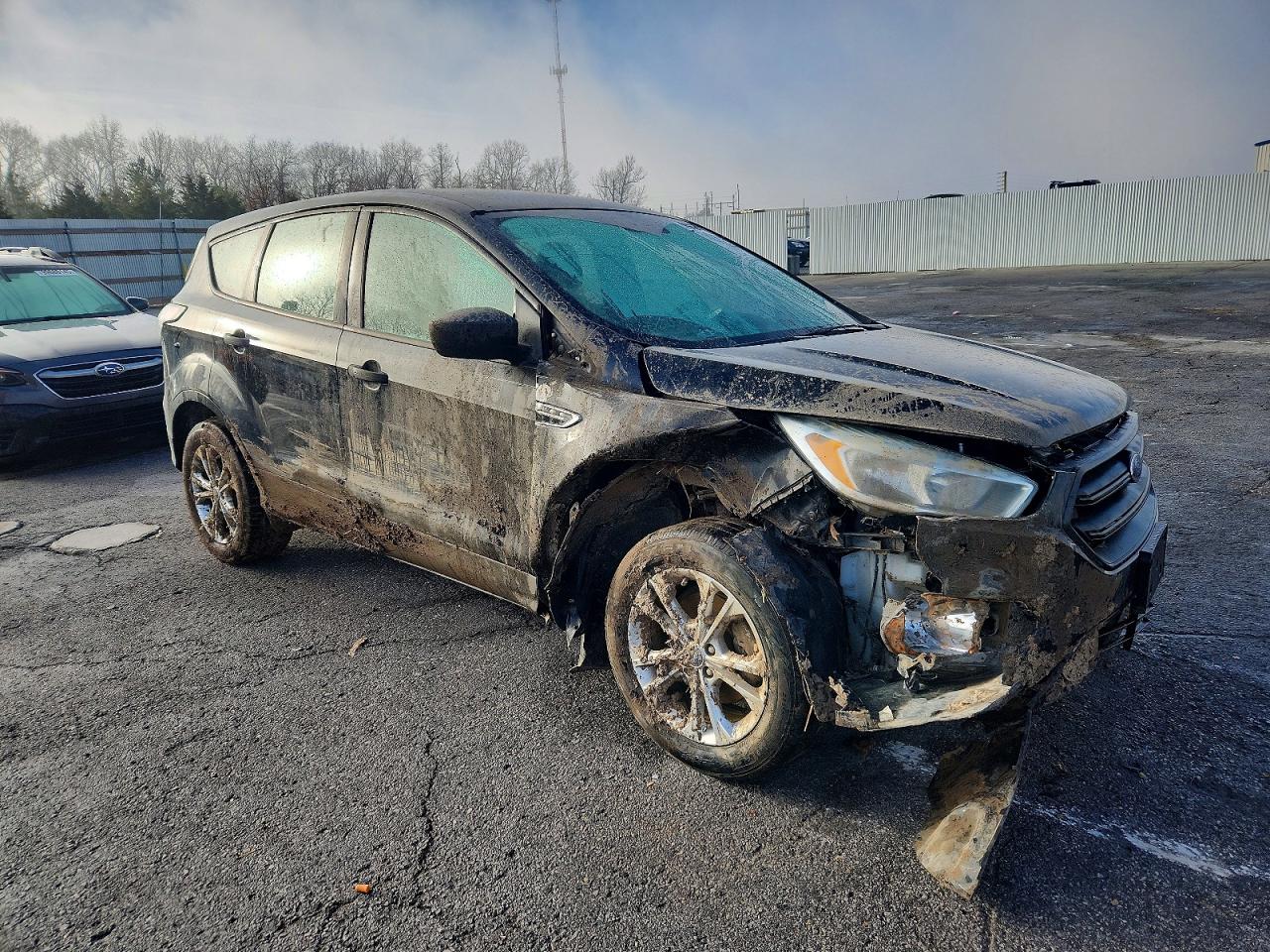 2017 FORD ESCAPE S photo 4