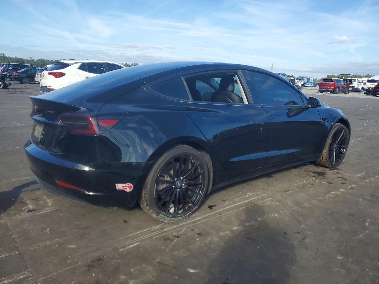2019 TESLA MODEL 3 photo 3