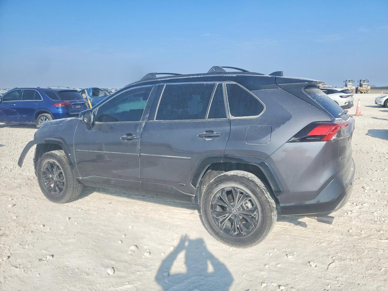 2025 TOYOTA RAV4 XSE photo 2