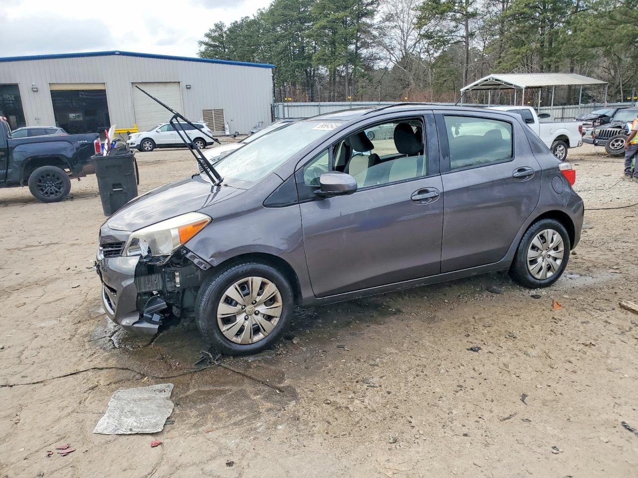 2013 TOYOTA YARIS