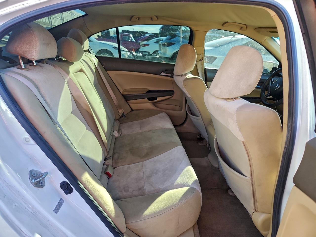 2010 HONDA ACCORD LXP photo 10