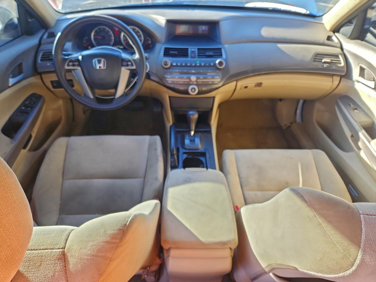 2010 HONDA ACCORD LXP photo 8