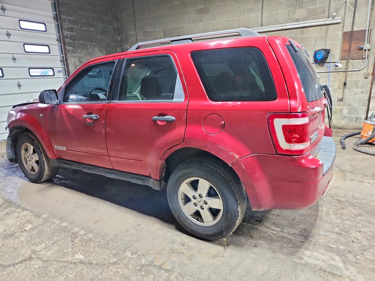 2008 FORD ESCAPE XLT photo 2