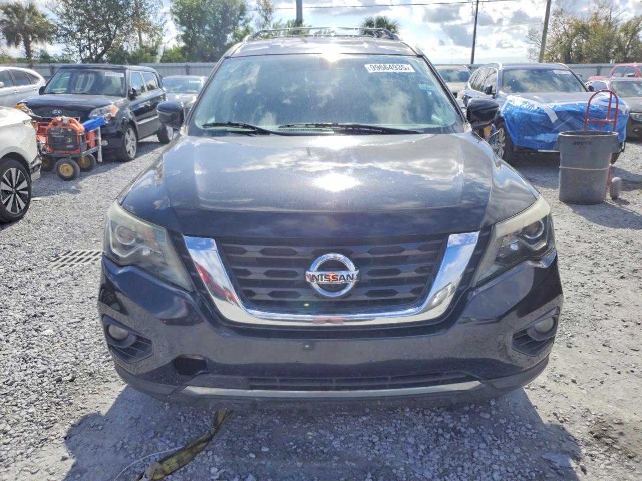 2017 NISSAN PATHFINDER S photo 5
